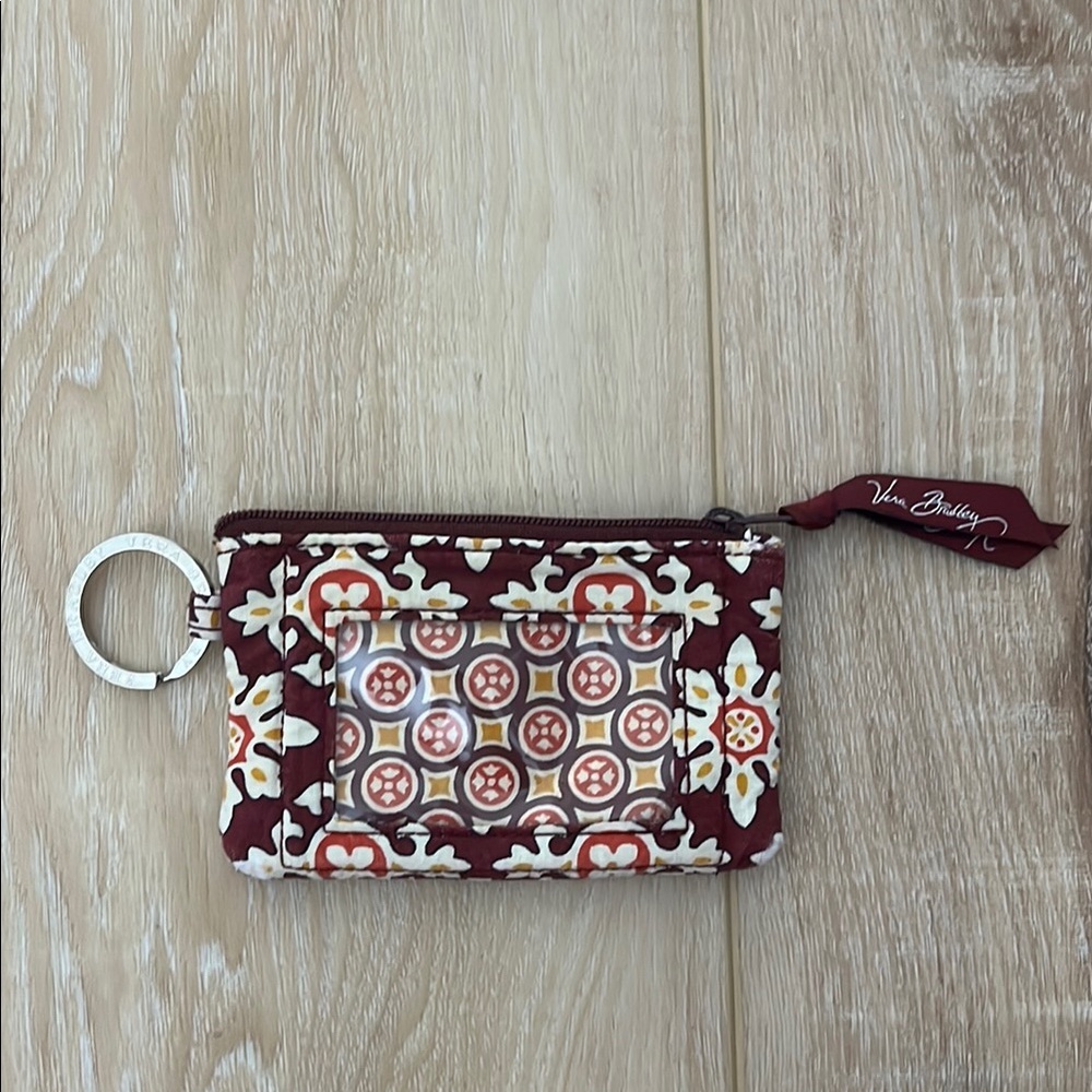 Vera Bradley Red and White Patterned Keychain Wallet - Picture 1 of 11